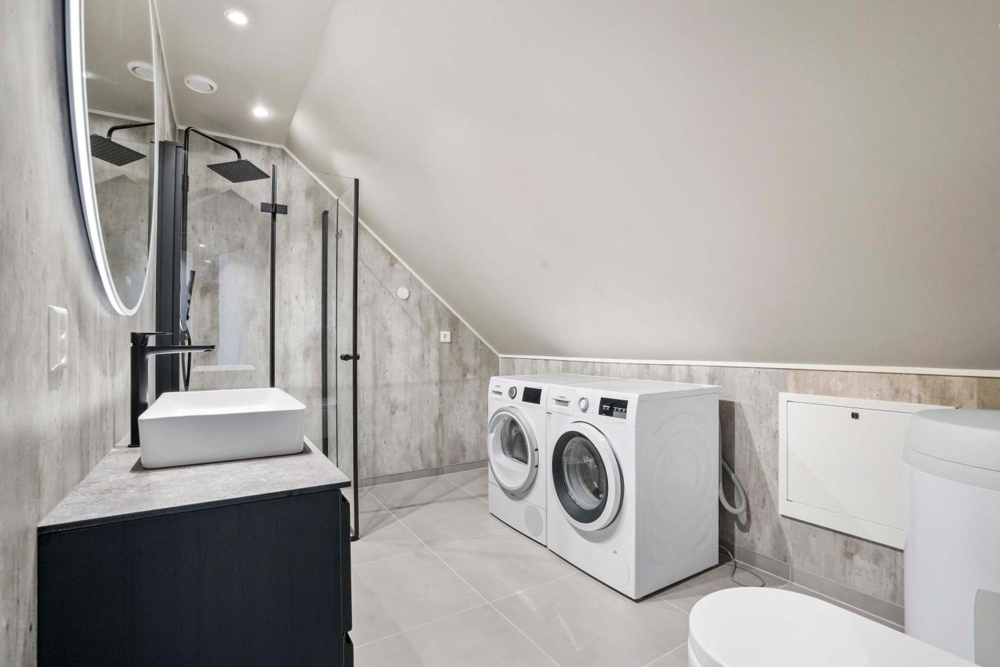 Floro Apartments Hotell エクステリア 写真
