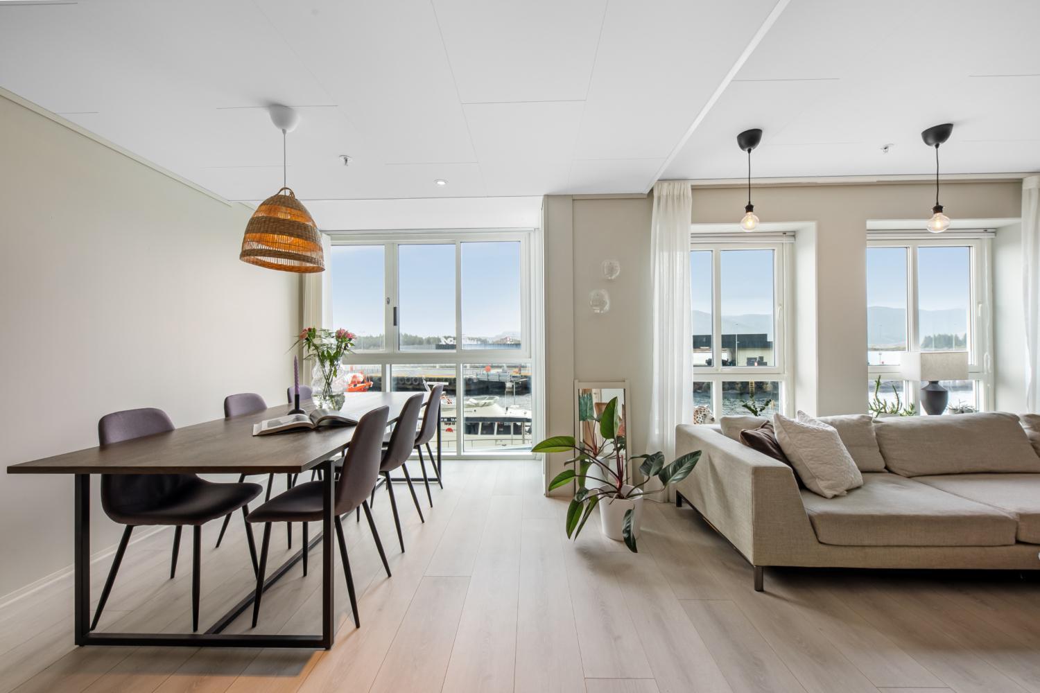 Floro Apartments Hotell エクステリア 写真
