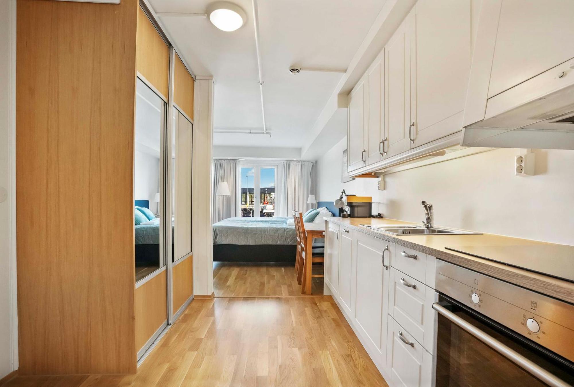 Floro Apartments Hotell エクステリア 写真